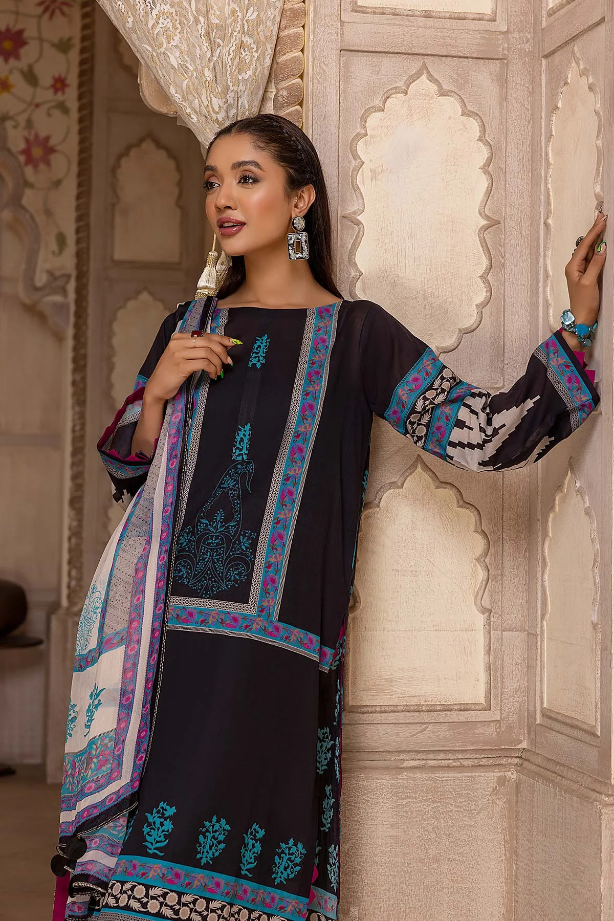 3-Pc Qaus C-Prints Printed Lawn Suit With Chiffon Dupatta QBW22-08-S