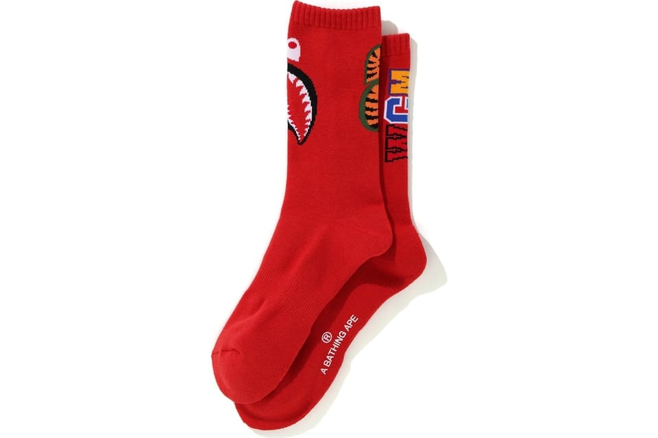 BAPE SHARK SOCKS RED